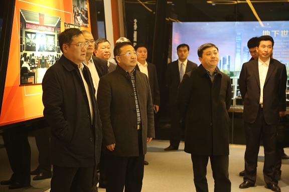 苏州市副市长吴晓东在市民防局开展“六个一”走访调研